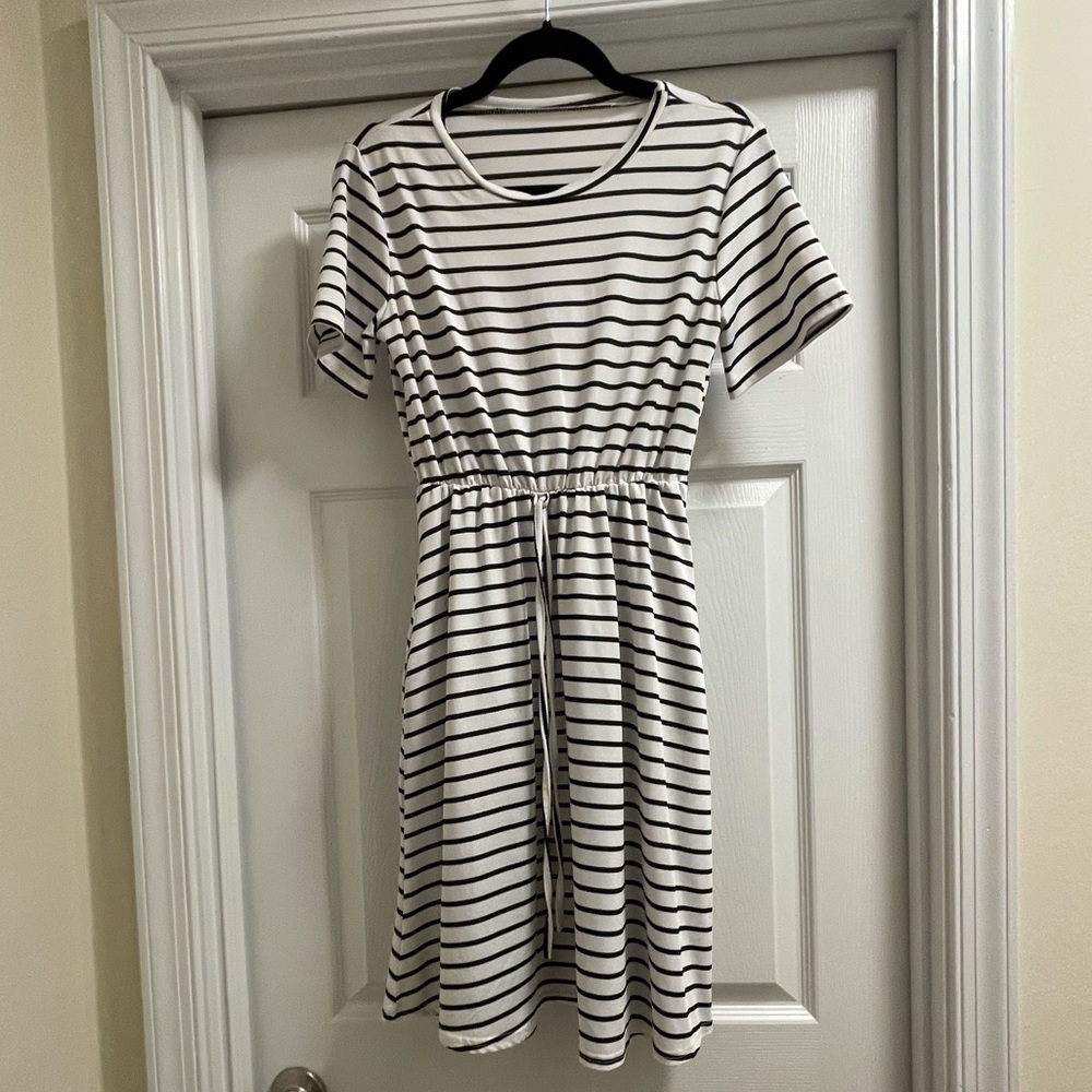 Black & White Striped Dress with cinched waste & fake belt string